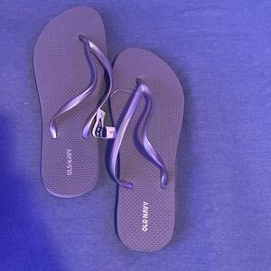 Grey Women’s 10 OldNavy Flip Flops